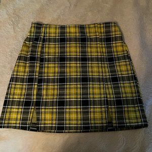 Clueless yellow skirt
